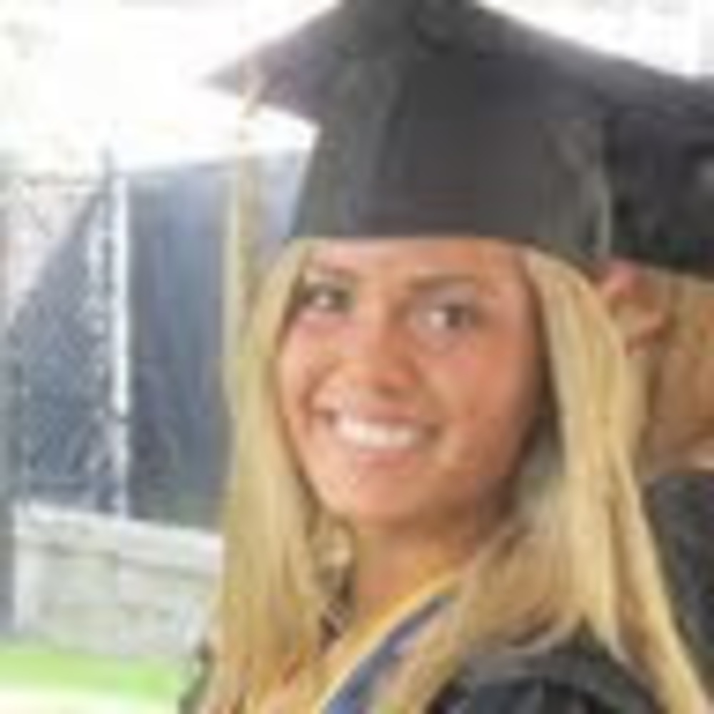 Meet your Posher, Olivia